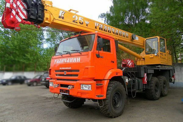 Аренда автокрана Галичанин 25 тонн вездеход
