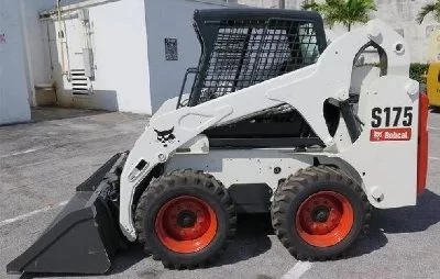Аренда мини-погрузчика Bobcat S175