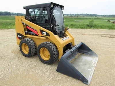 Аренда мини-погрузчика CAT 226B3