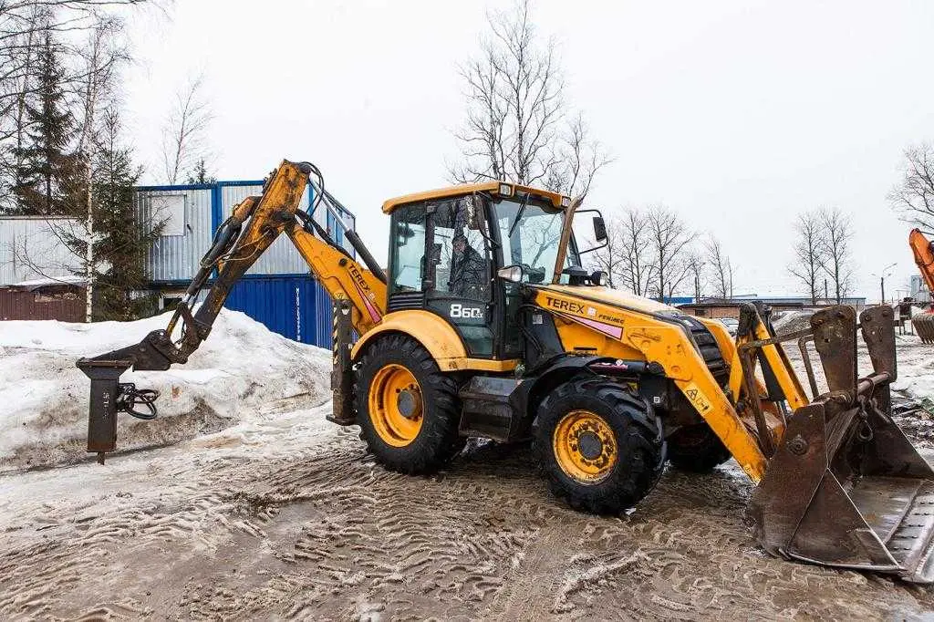 Аренда экскаватора-погрузчика Terex 860 вилы, молот, узкий ковш