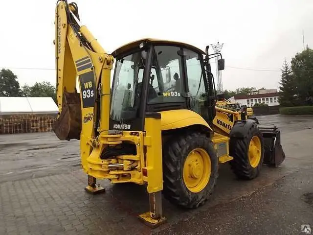 Аренда экскаватора-погрузчика Komatsu WB93S