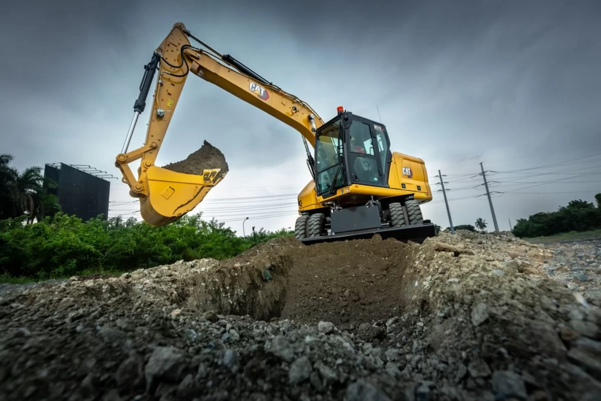 Аренда колесного экскаватора Caterpillar M315