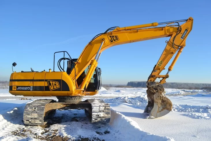 Аренда гусеничного экскаватора JCB JS220LC