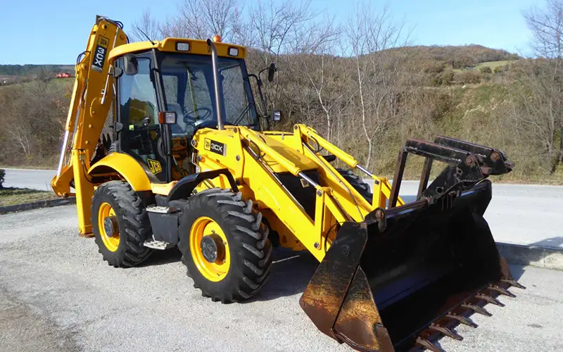 Аренда экскаватора-погрузчика JCB 3X с вилами