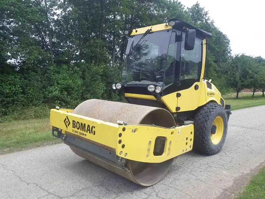 Аренда мини-катка Bomag BW 177