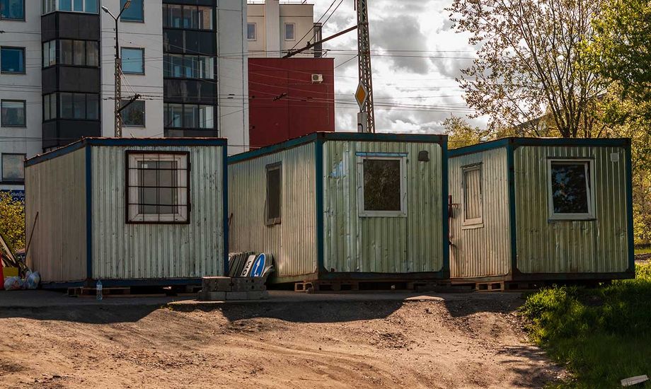 Перевозка и установка бытовок краном-манипулятором | [[++site_name]]